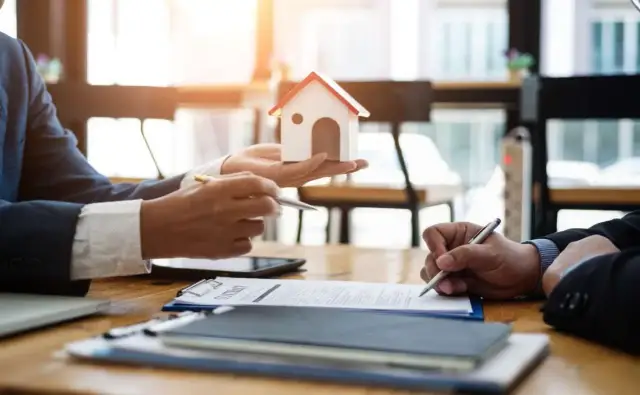 Jak wpisać budynek do księgi wieczystej - uniknij kosztownych błędów