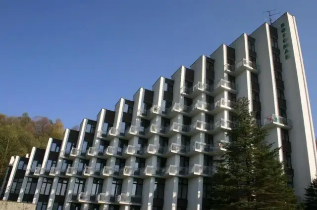 Opinie o sanatoriach NFZ w Kudowie-Zdroju – co naprawdę myślą pacjenci?