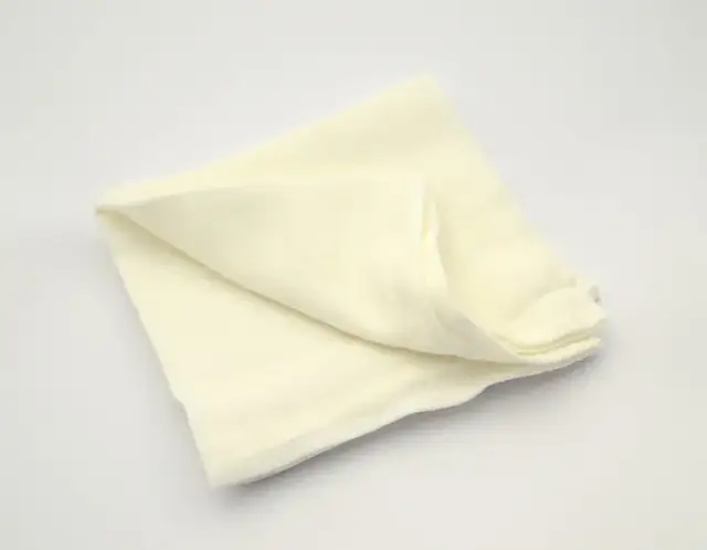 Pieluchy tetrowe czy muślinowe? Wybierz idealne dla dziecka!