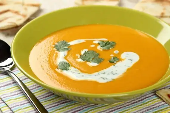 Jak zrobić zupę krem? Poznaj sekrety idealnej, aksamitnej zupy!