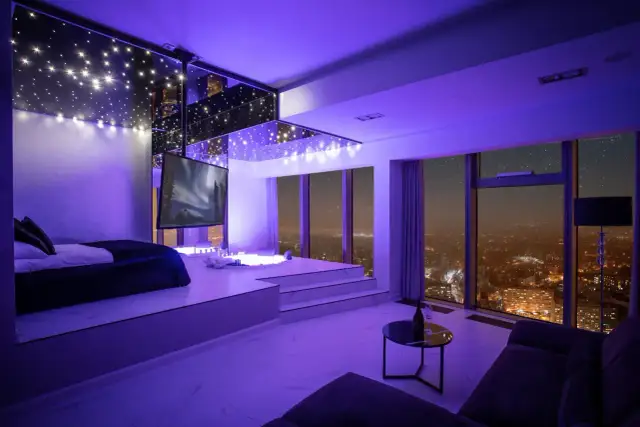 Ile kosztuje mieszkanie w Sky Tower? Zaskakujące ceny i opcje