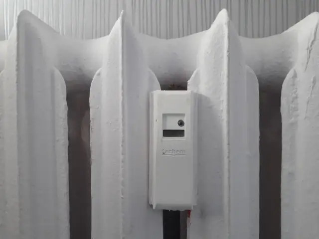 Podzielnik na kaloryferze – Montaż i działanie podzielnika ciepła w domu