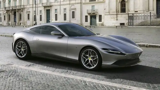 Ile kosztuje nowe ferrari? Zobacz ceny modeli i czynniki wpływające na nie