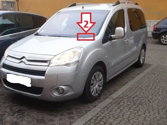 Gdzie dokładnie jest lewarek w Citroënie Berlingo? Sprawdź i uniknij problemów!