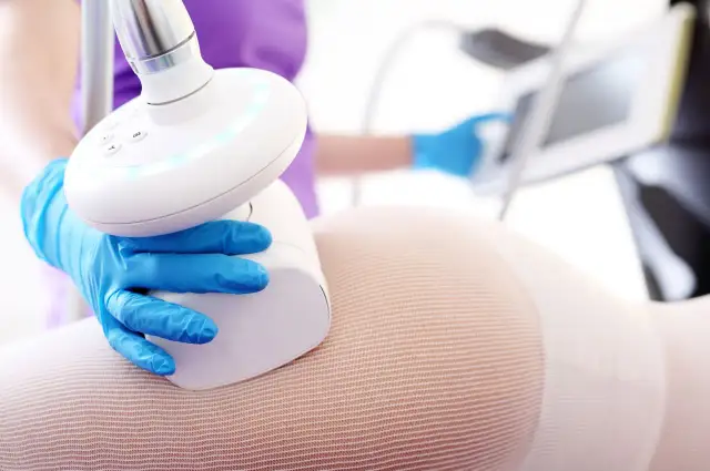 Endermologia rozciąga skórę? Ekspert wyjaśnia, jak ją ujędrnia!