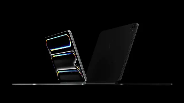 Dwa iPady Pro, jeden srebrny z kolorowym ekranem, drugi czarny z klawiaturą. Czy to najnowszy iPad?