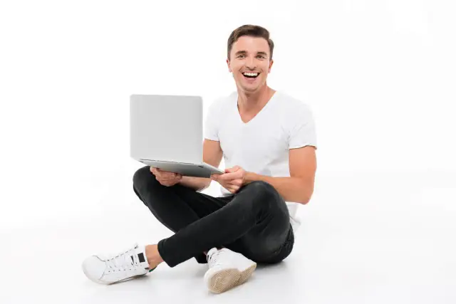 Kiedy 26 dni urlopu po studiach? Sprawdź, jak je zdobyć!