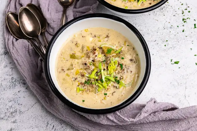 Hack-Lauch-Suppe Rezept: Einfach, schnell & unglaublich lecker