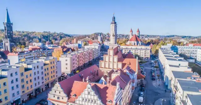 Lwówek Śląski: Atrakcje Perła z Agatów i Polskie Carcassonne