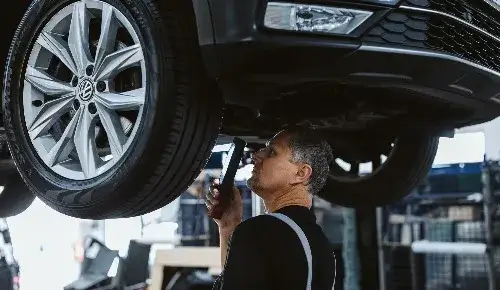 Jak wyposażyć warsztat samochodowy, aby uniknąć kosztownych błędów