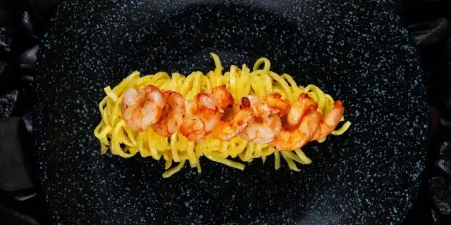 Jaką sałatkę do owoców morza wybrać, aby zachwycić gości?