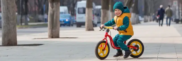 Jak nauczyć się jeździć na rowerze bez frustracji i upadków