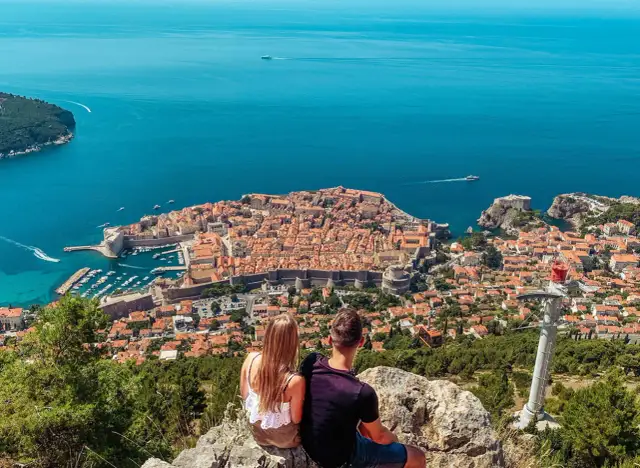Dubrownik gdzie zjeść: najlepsze miejsca na pyszne jedzenie i widoki