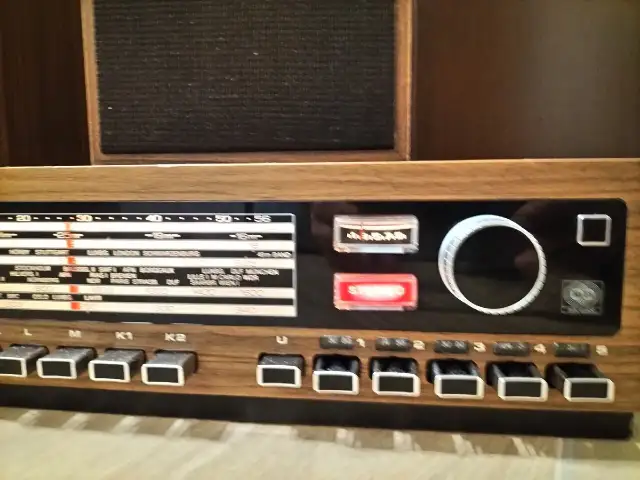 Jak włączyć radio Vintage Cuisine i cieszyć się ulubioną muzyką