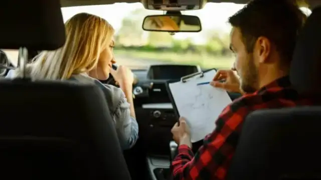 Czy po zdaniu egzaminu na prawo jazdy można jeździć samochodem?