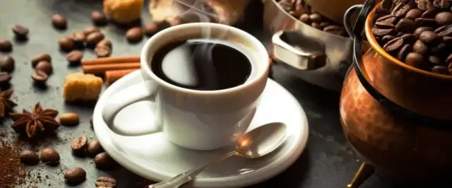 Czy kawa podnosi cholesterol? Sprawdź, jak wpływa na zdrowie