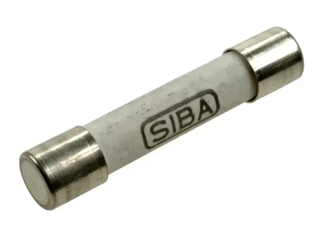 Bezpiecznik 10A ile wat – jak obliczyć moc i uniknąć przeciążenia?