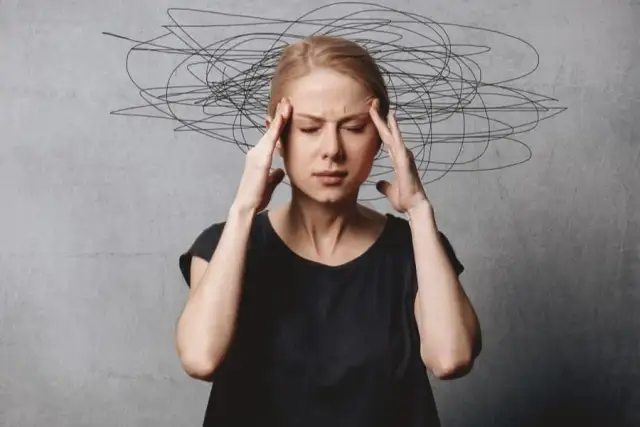 Czym jest nerwica naczyniowa? Objawy, przyczyny i skuteczne metody leczenia