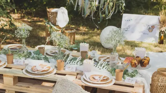 Jak przygotować stół na kolędę, aby stworzyć niezapomnianą atmosferę