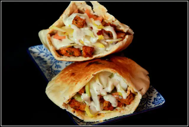 Chleb pita z czym jeść: najlepsze pomysły na pyszne dodatki