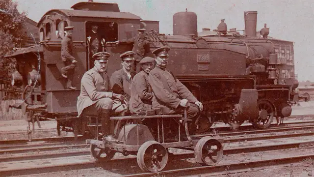 Pierwszy pociąg w Polsce: Fascynująca historia i jej wpływ na kraj