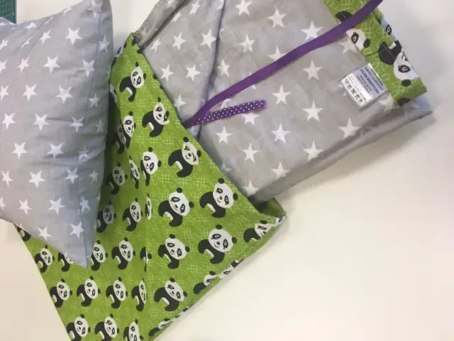 Kocyk sensoryczny: Jak wspiera rozwój dzieci z zaburzeniami sensorycznymi