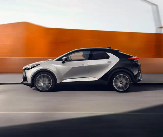 Ile kosztuje nowa Toyota C-HR hybrid? Ceny i opcje, które musisz znać