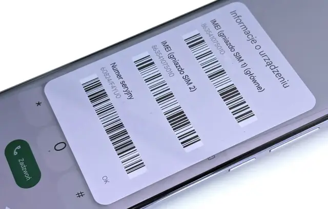 Jak sprawdzić telefon? Na naklejce z informacjami o urządzeniu widać numery IMEI i numer seryjny.