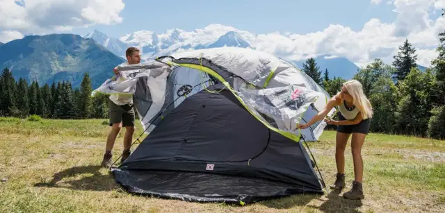 Pranie namiotu - jak prać, by nie zniszczyć wodoodporności?