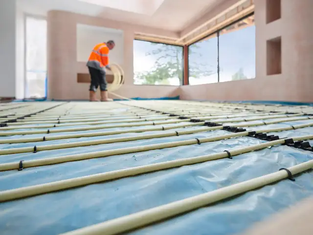 Ile cm wylewki? Optymalna grubość podłogi poradnik eksperta