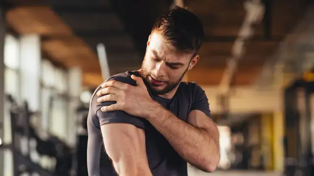 Skuteczne metody na zakwasy po treningu, które przynoszą ulgę
