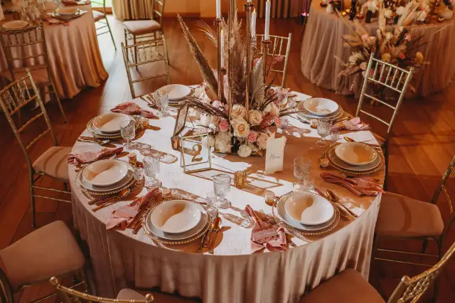 Ile się daje na wesele jako gość? Odkryj odpowiednią kwotę prezentu