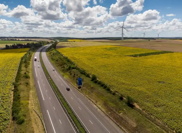 Ile kosztują autostrady we Francji? Zaskakujące opłaty i trasy