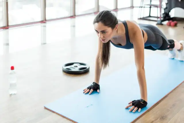 Jaka mata do ćwiczeń - wybierz idealną matę dla swojego treningu