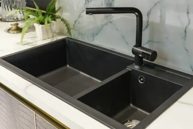 Skuteczne sposoby na mycie kamiennego zlewu bez uszkodzeń