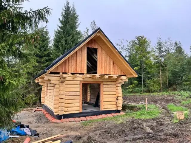 Ile kosztuje dom drewniany 70m2? Sprawdź, co wpływa na cenę