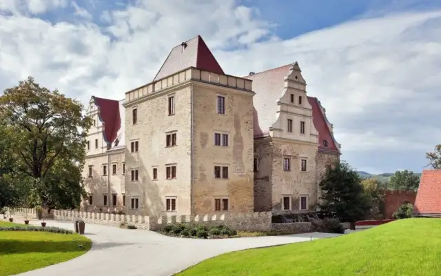 Niezapomniane atrakcje w Goli Dzierżoniowskiej, które musisz zobaczyć