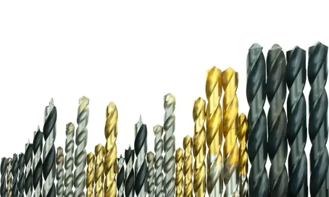 Jak wyglądają wiertła do metalu i co je wyróżnia od innych?