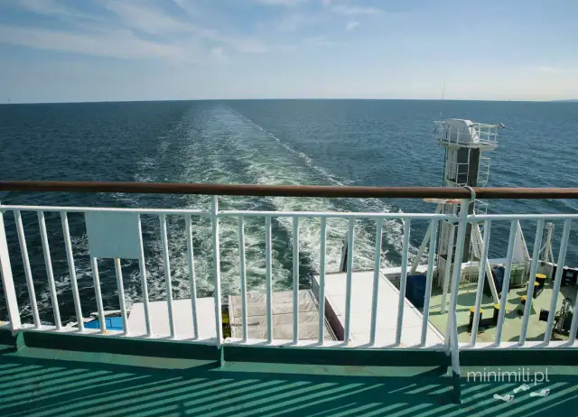 Ile km dzieli Polskę od Szwecji przez Bałtyk? Przewodnik po promach.