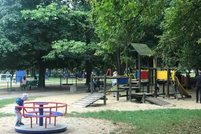 Gdzie obejrzeć film Plac zabaw online? Sprawdź dostępność teraz