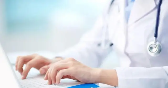 Czy lekarz NFZ widzi wizyty prywatne? Sprawdź, co musisz wiedzieć