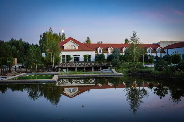 Relaks pod Warszawą: TOP 7 hoteli SPA, które musisz odwiedzić