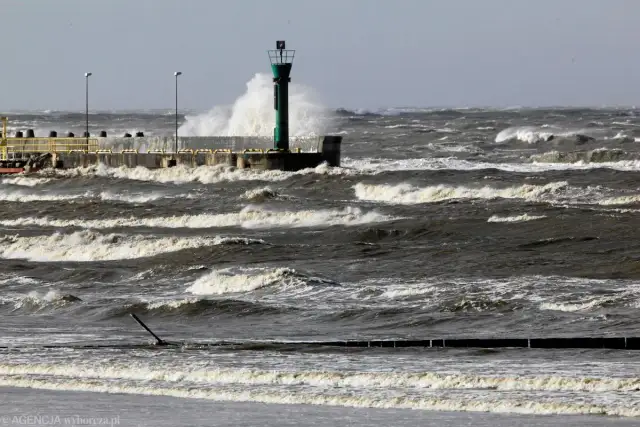 Sztorm na Bałtyku: Czy grozi Ci niebezpieczeństwo? Sprawdź!