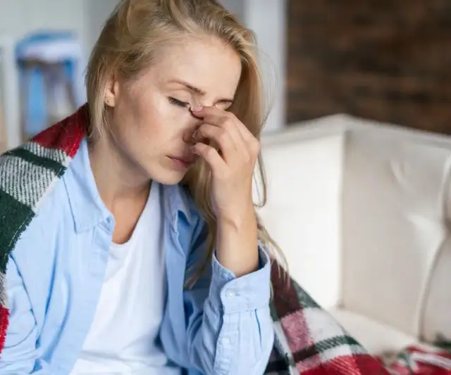 Osłabienie organizmu: co z apteki i kiedy do lekarza? Poradnik