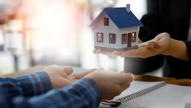 Skup nieruchomości: Czy to się opłaca? Podejmij świadomą decyzję