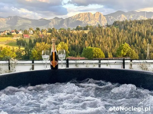 Domki na Wierchu Biały Dunajec: Widoki, jacuzzi i Tatry!