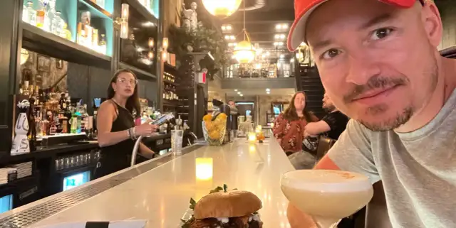 Cocktailbars in der Nähe finden: Dein Guide für den perfekten Abend