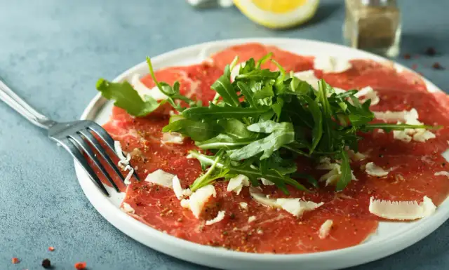 Jak zrobić carpaccio z wołowiny - prosta receptura, która zachwyci
