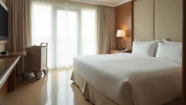 Ile zarabia sprzątaczka w hotelu w Polsce? Widełki i czynniki