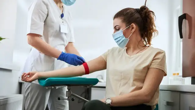 Kreatynina: Co to za badanie? Zrozum wyniki i zdrowie nerek!